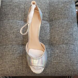 Silver Stiletto Heel Ankle Strap Peep Toe Sandals Size 8